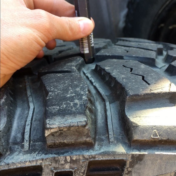 20” rims . - Picture 2 of 3